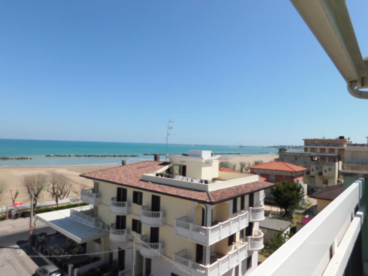 Hotel Dolores Rimini Zewnętrze zdjęcie
