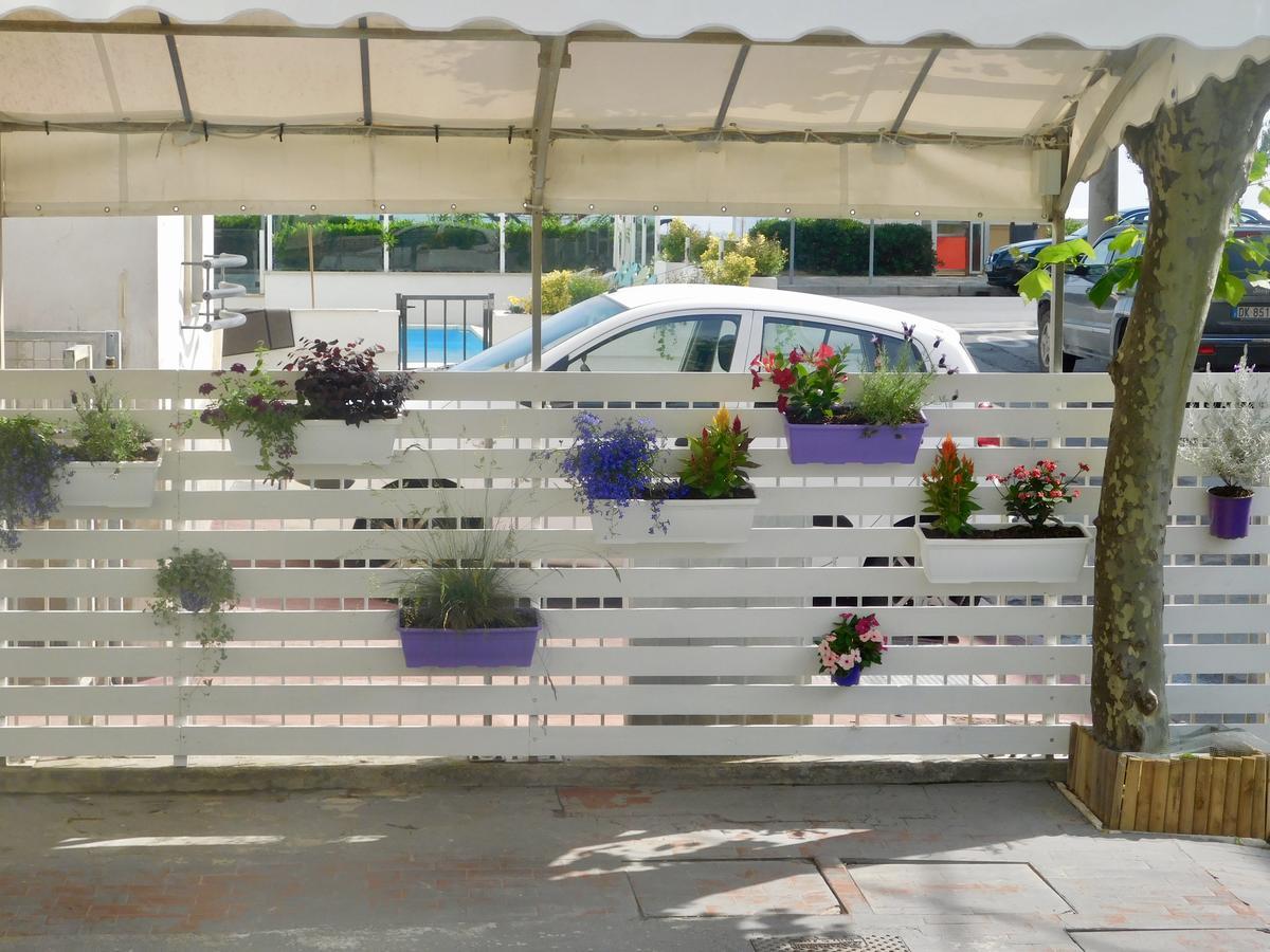Hotel Dolores Rimini Zewnętrze zdjęcie