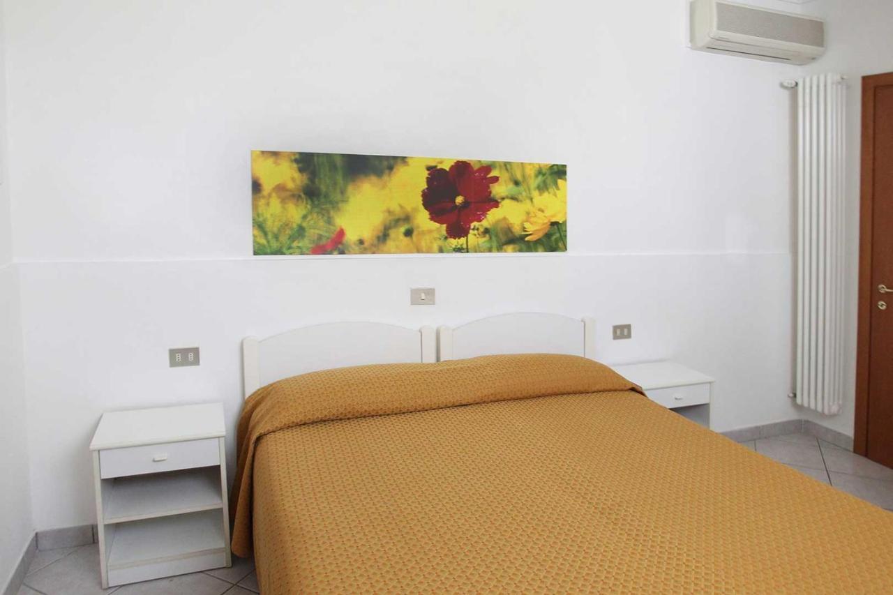 Hotel Dolores Rimini Zewnętrze zdjęcie