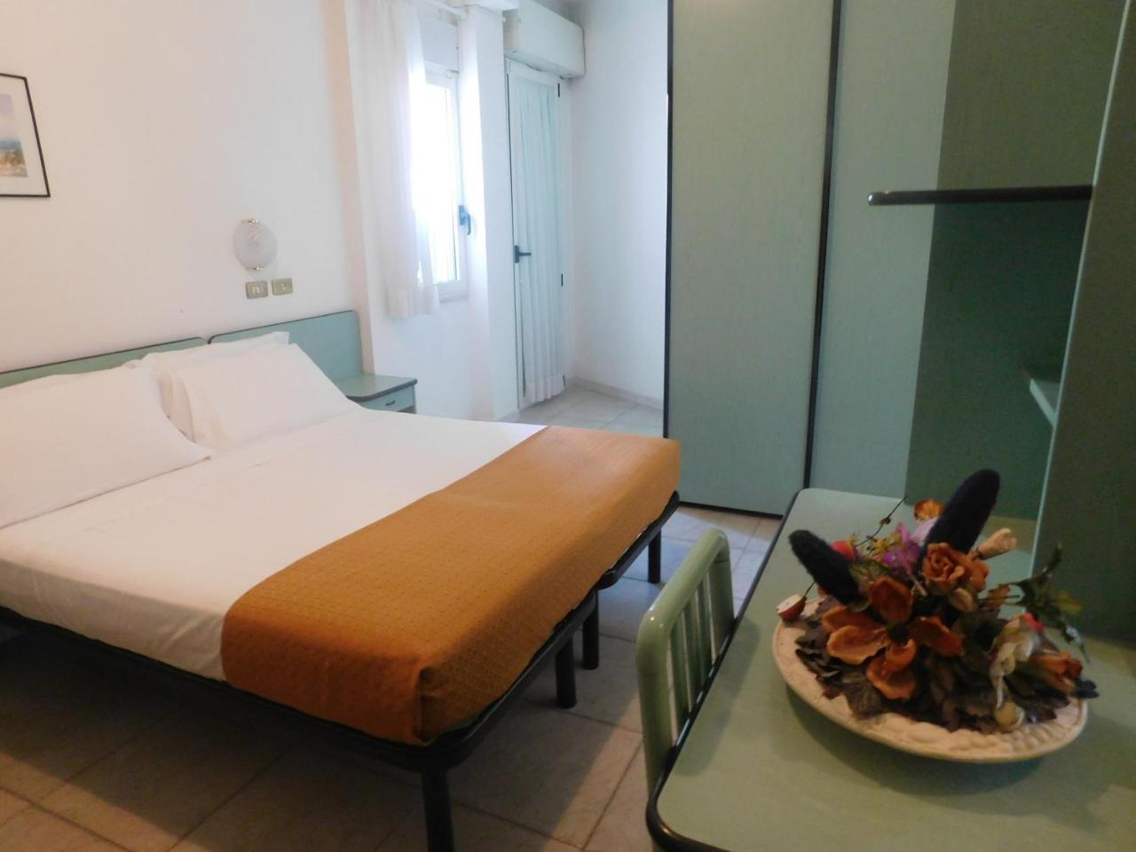Hotel Dolores Rimini Zewnętrze zdjęcie