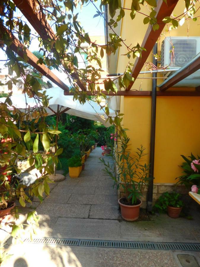 Hotel Dolores Rimini Zewnętrze zdjęcie
